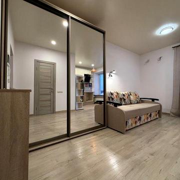 Видова однокімнатна квартира з новим ремонтом , держ програми Так