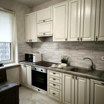 Валерія Самофалова вул. (Каманіна), 16а