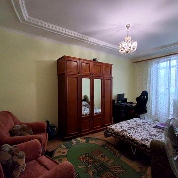 Оренда 1 кім квартири вул Корольова 49.5 кв м