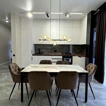 Продаж Одноповерхового Будинку з Новим ремонтом 106м2 на 4.5 сот. ГАЗ