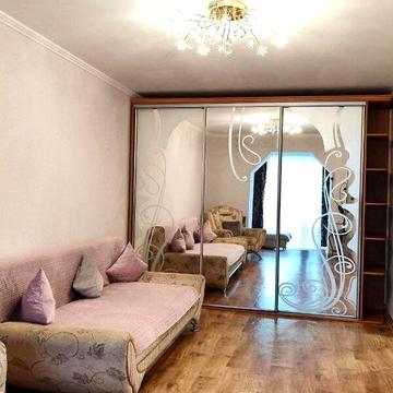 Довгострокова оренда 1к Квартира Свободи вулиця