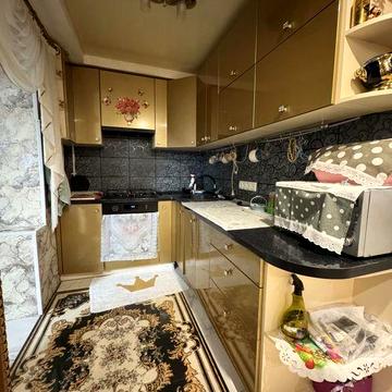 Продам 3-комнатную квартиру район Украина