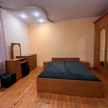 Оренда півособняк вул Шухевичів вільний