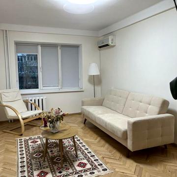 Трикімнатна з ремонтом та новими меблями12 хв метро Вокзальна