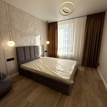 Простора квартира, новий ремонт, зручне планування! Газ!