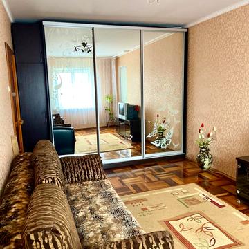 Вишиванка вул. (Орлова), 48