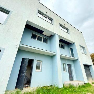 Продаж котеджу в Конопниці