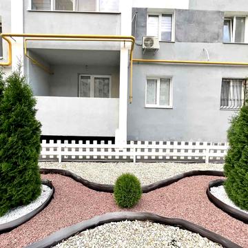 Домобудівельна вул., 13