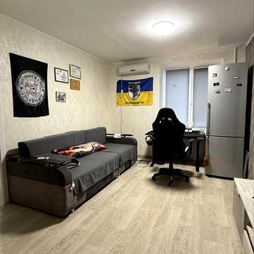 Продам 2-комн. квартиру на Малом рынке (ул. Запорожская)