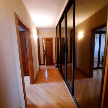 Печерськ_3-кімн_81м2_Совмін(ЦЕГЛА)_вул.Омеляновича-Павленка Михайла,13 ЖК СОВМІН