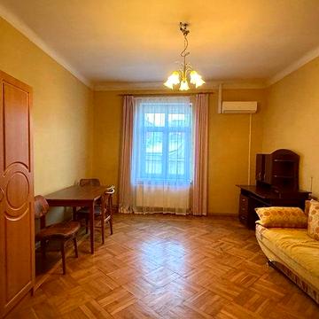 Продаж 2-к квартири 74 м2/Центр/вул. Городоцька, 31