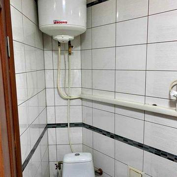 Сдам 2 комнатную квартиру в центре города , возле метро Университет