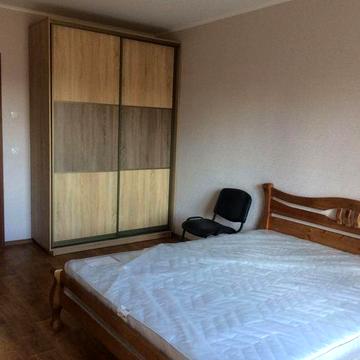 Здається в оренду однокімнатна квартира, пр. Глушкова, 9-Є