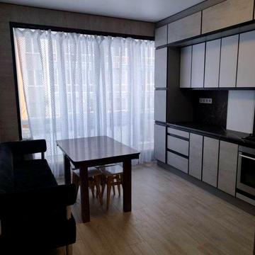 Оренда  укомплектованої 2к квартири . Зручний виїзд