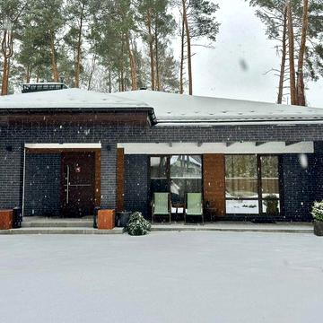 Сучасний будинок з новим ремонтом у Лісовій Бучі