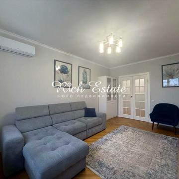 Оболонь Північна 54-Б поруч набережна 2 кімн з ремонтом