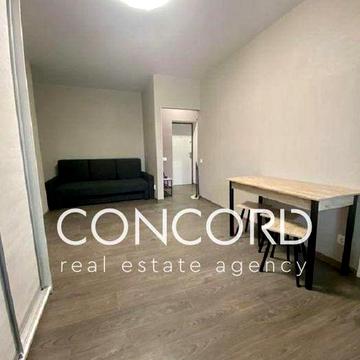 Метро Дорогожичі, Сирець. Академіка Щусева вул., 13