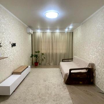 Європейська вул., 1