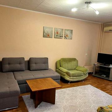 Здається однокімнатна квартира.