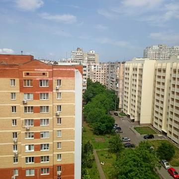 Владислава Бувалкіна вул. (Бочарова Генерала), 75