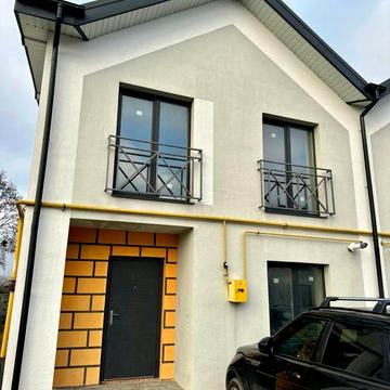 Продам котедж вул.Грунтова (5 хв. від Епіцентру)