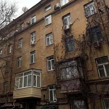 Срочно • Сталинка • Средний этаж