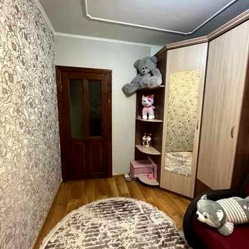 Продаж 3-ох кімнатної квартири , р-н  Черемоша
