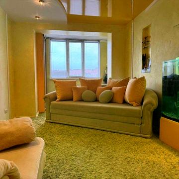 Продаю 3 кім. 9/10 П. Центр Митниця В.Великого 49 диз.ремонт. меблі.