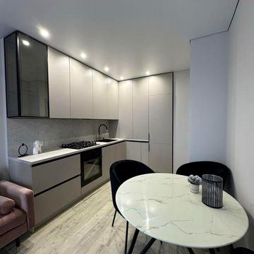 Квартира з ремонтом, меблями , в самісінькому центрі Івано-Франківська