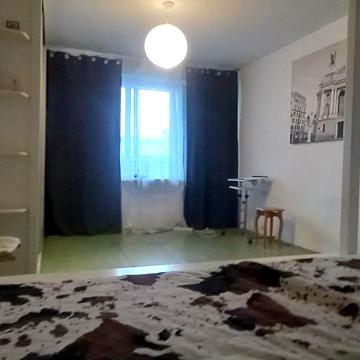 Різницька вул., 8