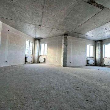 Продаж просторої 3-кімнатної квартири на вул. А. Сахарова, 58!