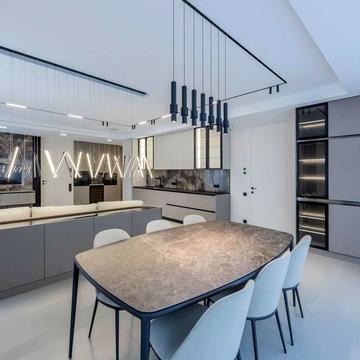 Андрія Верхогляда вул. (Михайла Драгомирова), 19-Б