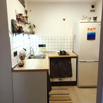 Саітло не вимикають ! Центр - студія з ремонтом !