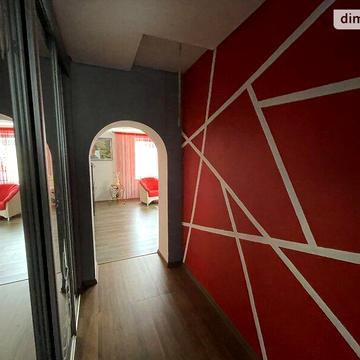 Продаж 3к Дім Миру вулиця