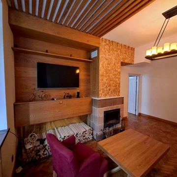 Оренда 3 кімнатна квартира у Львові на вулиці Кардинала Гузара 33.