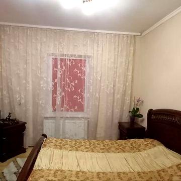 продається частина будинку