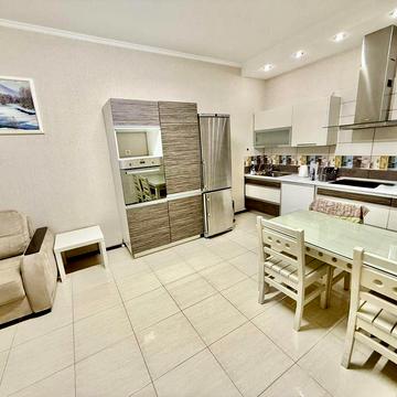 Здам 2-кімн. квартиру на вул. Лабараторна 6‼️Палац Україна. Печерськ‼️