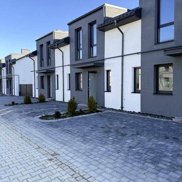 Продається таунхаус в с. Крихівці, готовий до ремонту