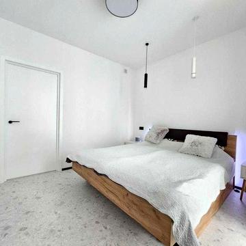 ЖК Лебединый, 43 м2, м. Харьковская, Позняки. Генератор.