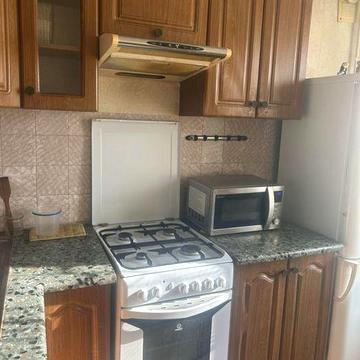 Оренда  1 кімнатна квартира вул. Лінкольна.