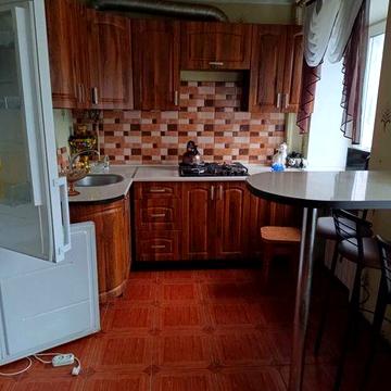 Сдам 3-к.квартиру в Александровском районе, пр. Соборный 26