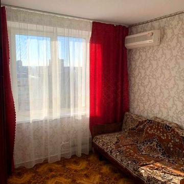 Сдам 2 комнатную квартиру на Салтовке Героев труда 522 м/р КЮ