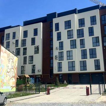 Продаж 2 кімн.новобудова заселена по 1200дол за м кв ЖК Зубра