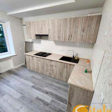 Продаж 2-х кім. квартири в Олександрівському р-ні, ул.Запорізька(019)