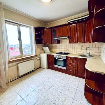 Продам 3кв 83м индивід.опалення 4/9 Ціна 71000₴