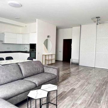 Оренда стильної трикімнатної квартири в центрі Печерський