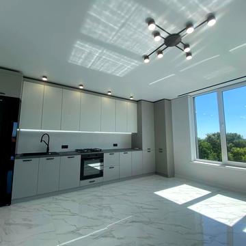 Незалежності вул., 192