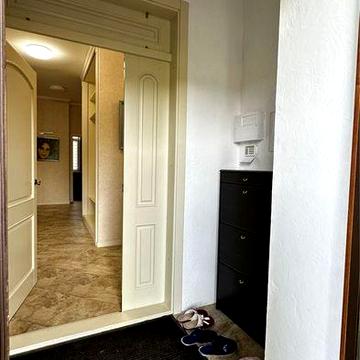 Здається окремий будинок на початку с.Сінгури