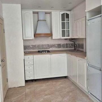 Продам 1 кімнатну квартиру, цоколь вул. Січова 31