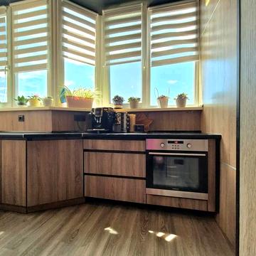 Вереснева вул., 22